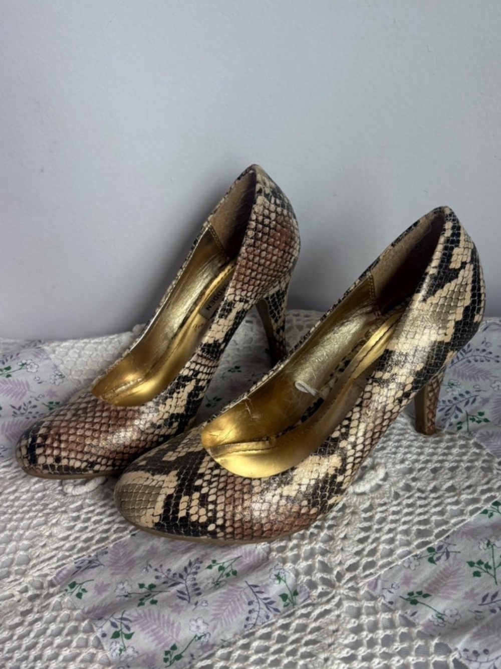 Women’s Snake Print High Heel Pumps in Neutral Tones